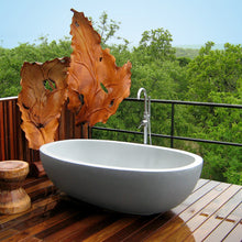 Load image into Gallery viewer, Livingstone Lusso Freestanding Bath