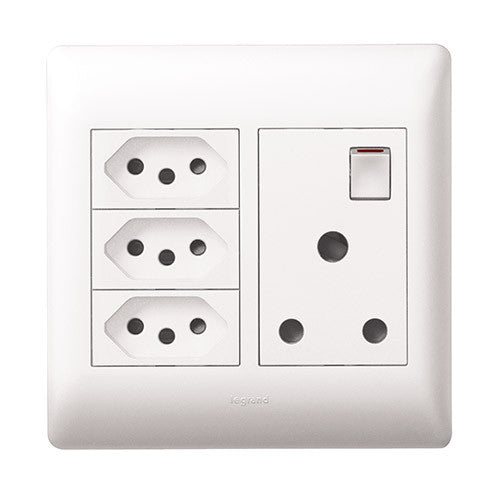 Legrand Ysalis RSA 3 Slimline Socket 4 x 4 (PYNO44WHT / PYNO44BLK
