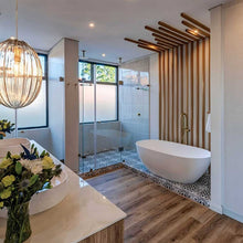 Load image into Gallery viewer, Livingstone Baths LB-MOB.. Monica Freestanding Bath