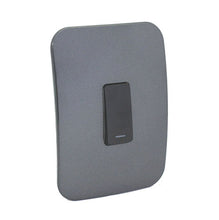 Load image into Gallery viewer, VETi &lt;i&gt;1&lt;/i&gt; 1 Lever 2 Way Light Switch 4 x 2 - Black Module
