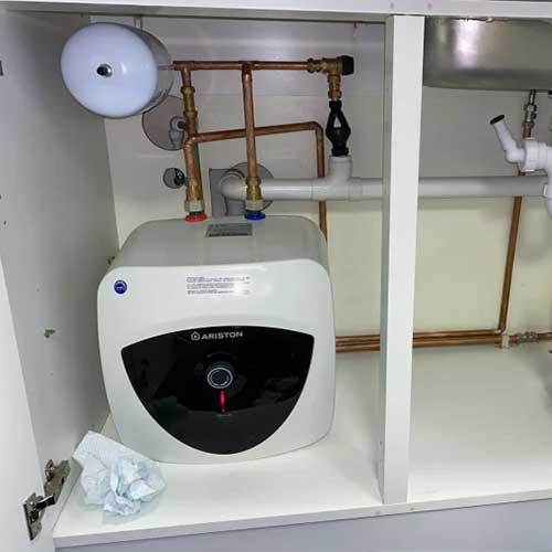 Undercounter Instant Hot Water