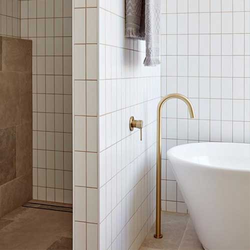 Floor-Standing Spouts