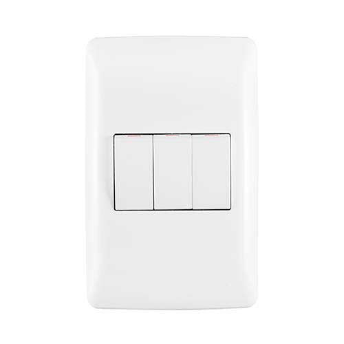 Crabtree Diamond 3 Lever Light Switch 2 x 4