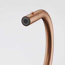 Load image into Gallery viewer, Franke Mythos Masterpiece Retractable Tap
