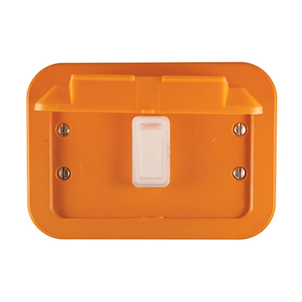 Crabtree Industrial 1 Lever 1-Way Weatherproof Switch 2 x 4