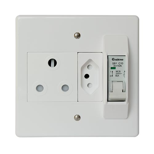 Crabtree Classic RSA Slimline Combo Socket 16A Circuit Breaker 4 x 4