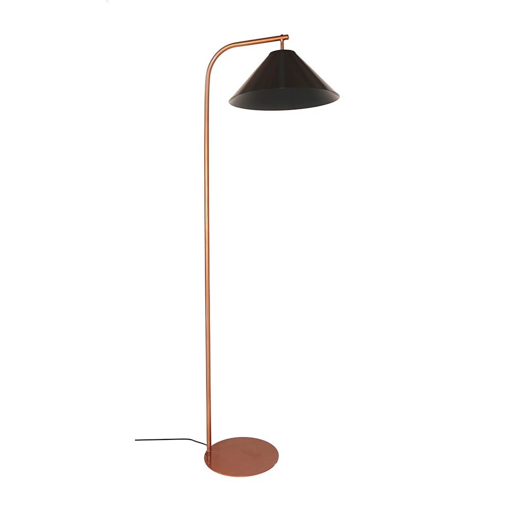Wire World Esteem Floor Lamp
