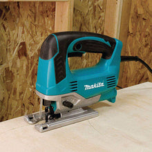 Load image into Gallery viewer, Makita Jigsaw JV0600K 23mm 650W
