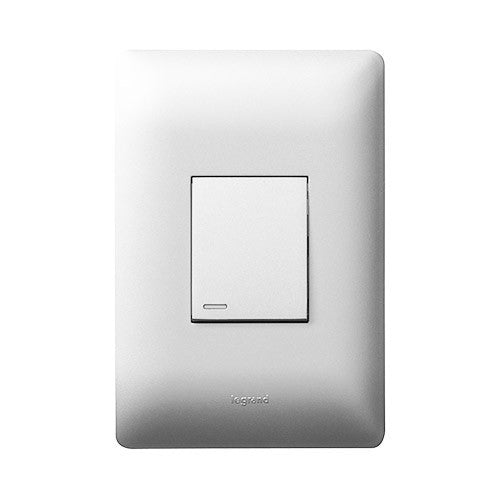 Legrand Ysalis Intermediate Switch 4 x 2