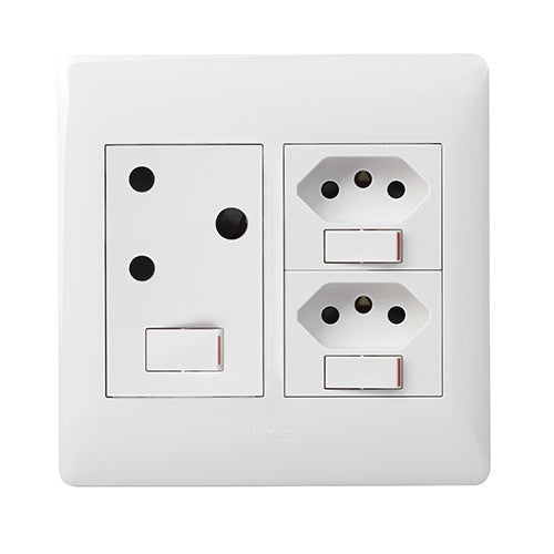 Legrand Ysalis All Switched RSA 2 Slimline Socket 4 x 4