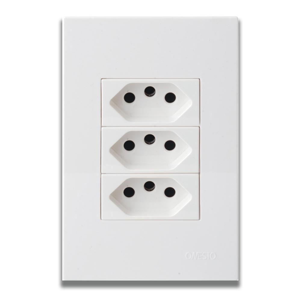 Onesto Matrix Unswitched 3 Slimline Wall Socket 2 x 4