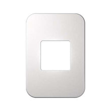 Load image into Gallery viewer, VETi &lt;i&gt;1&lt;/i&gt; Wide Module Cover Plate 4 x 2 - White Trim
