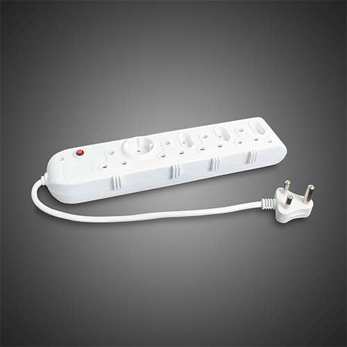 Selectrix Unswitched Multiplug 4 RSA 3 Slimline Schuko - White