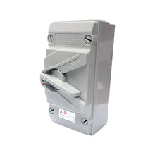 Load image into Gallery viewer, Tradeprice Weatherproof Isolator 2P 20A
