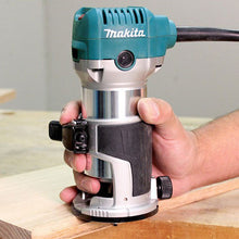 Load image into Gallery viewer, Makita Trimmer RT0700C 6.35mm 710W
