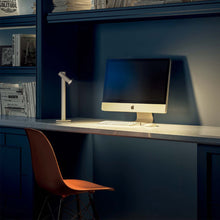 Load image into Gallery viewer, Spazio Zoom Rechargeable Dimmable LED Table Lamp 2.2W 140lm 3000K
